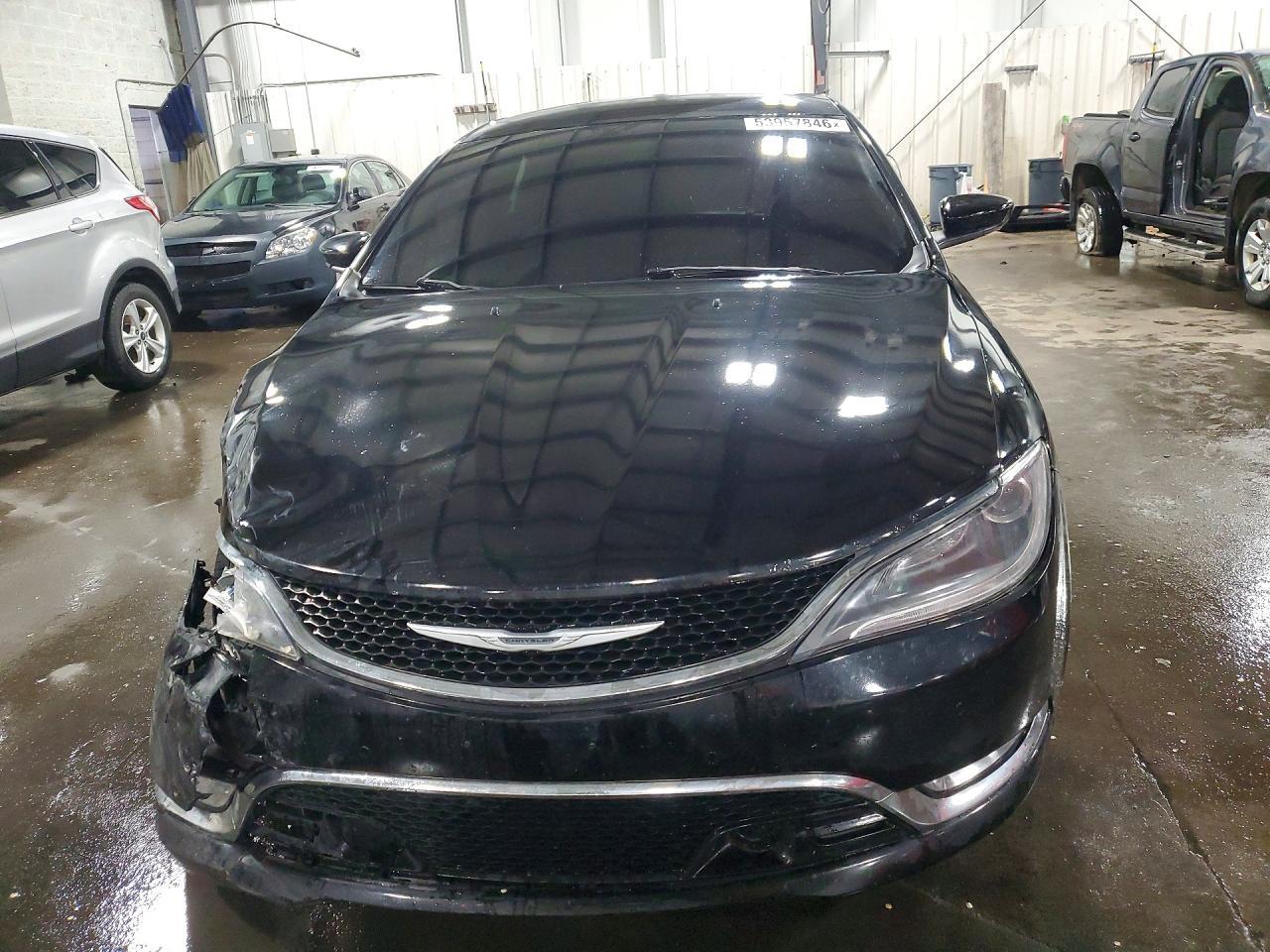2016 Chrysler 200 Limited - Image 5