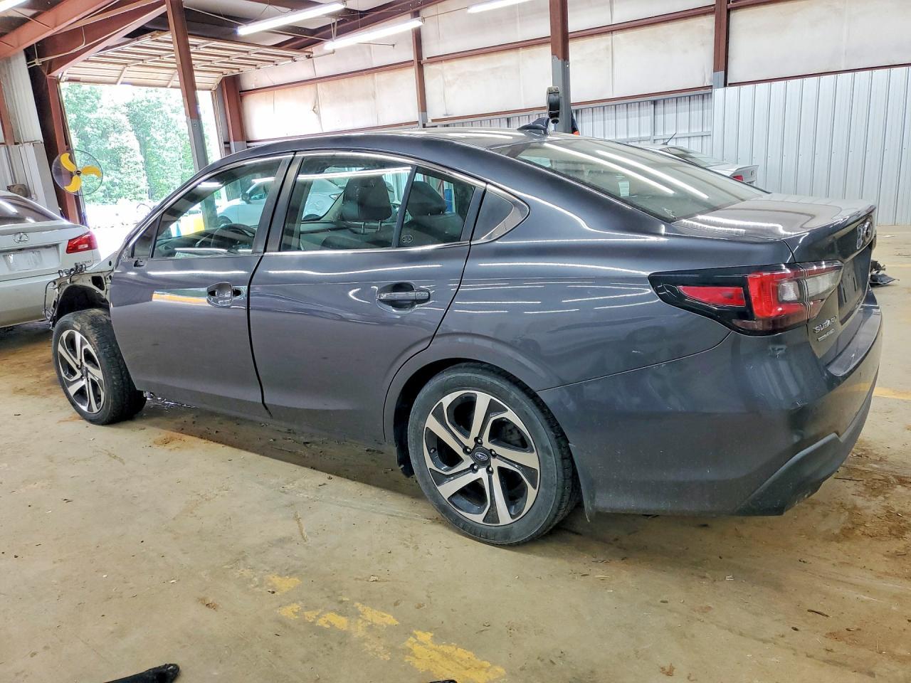 2020 Subaru Legacy Limited - Фото 2