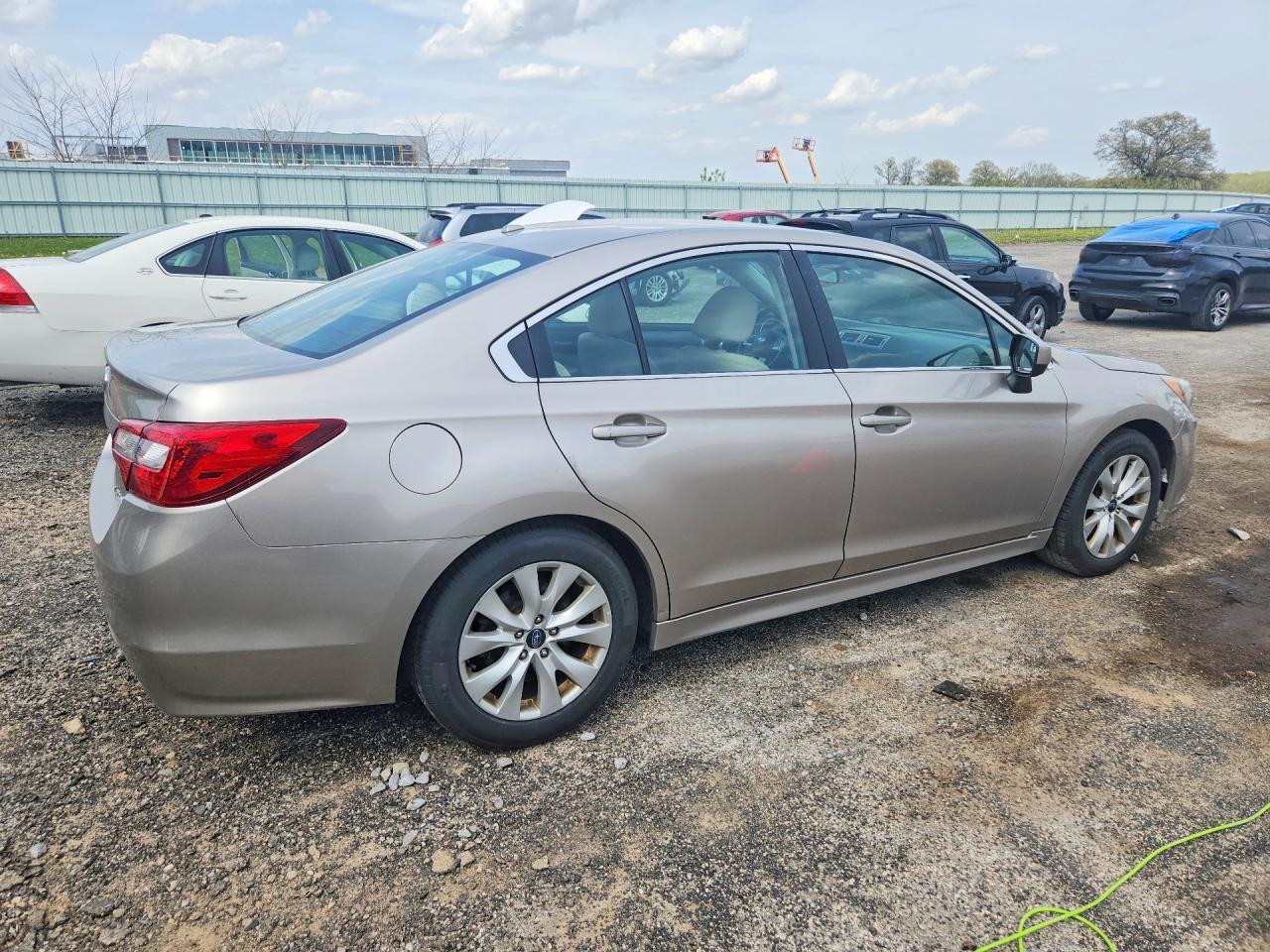 2015 Subaru Legacy 2.5I Premium - Фото 3
