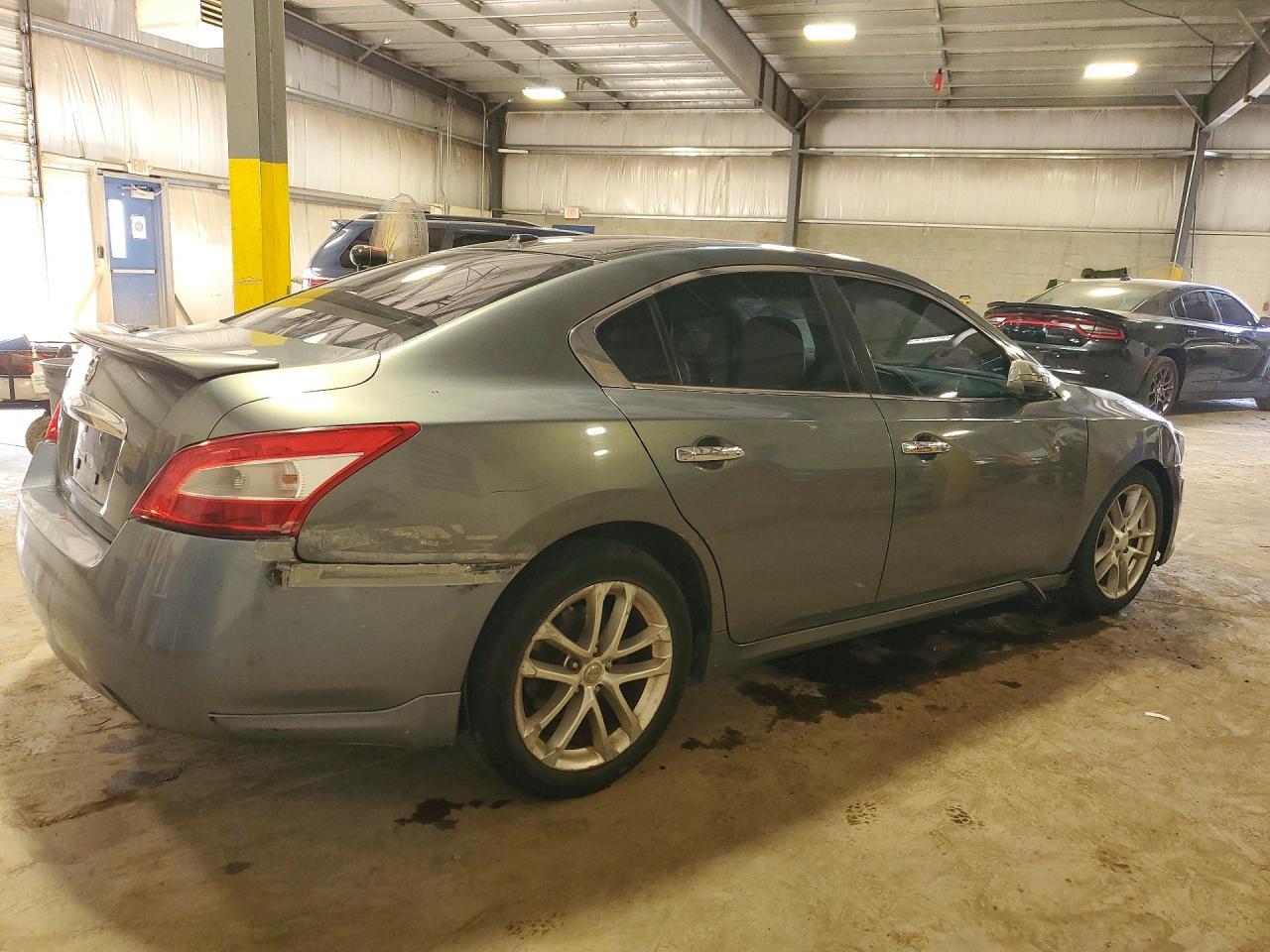 2009 Nissan Maxima 3.5 S - Фото 3