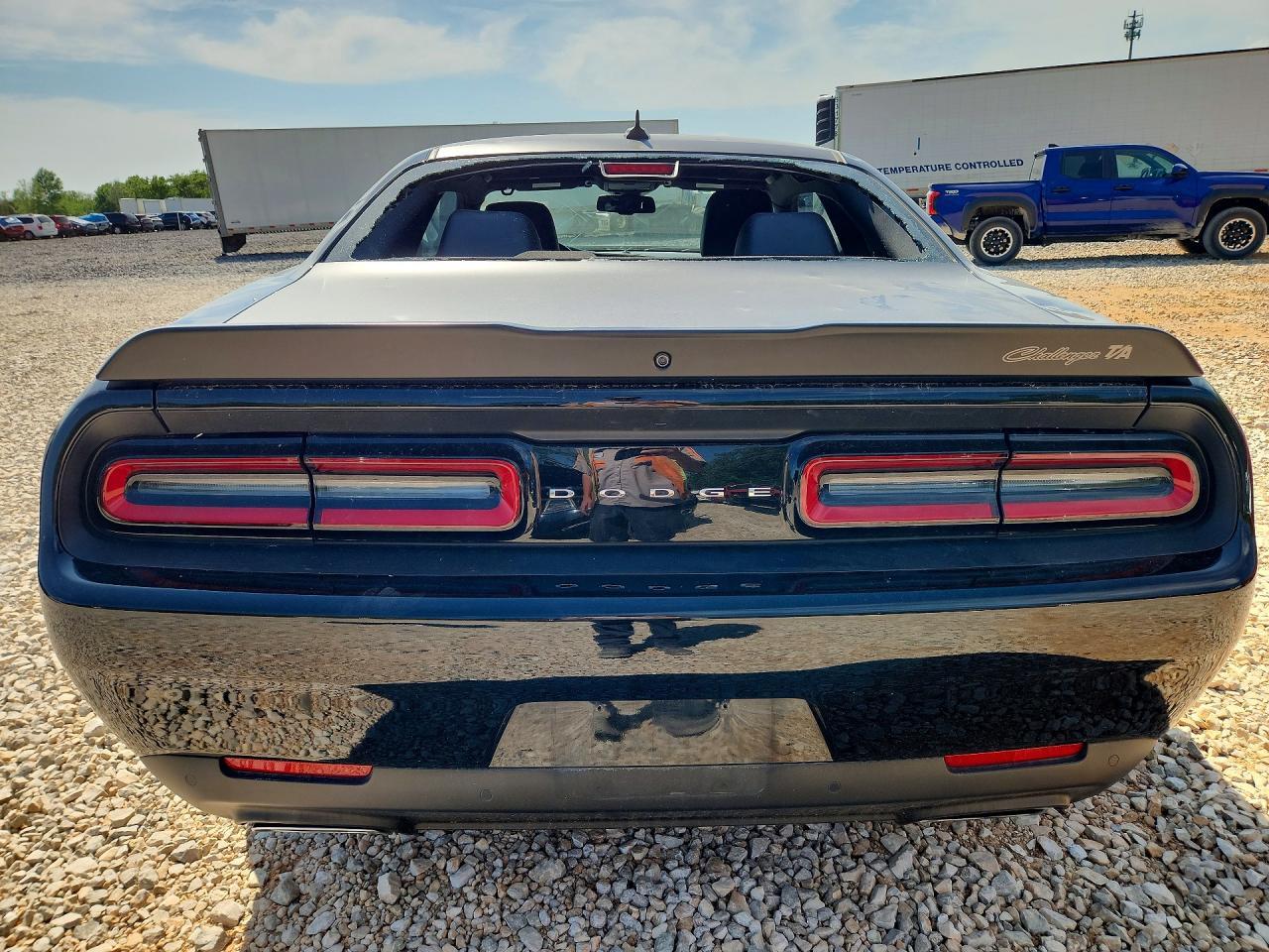 2023 Dodge Challenger R - Image 6