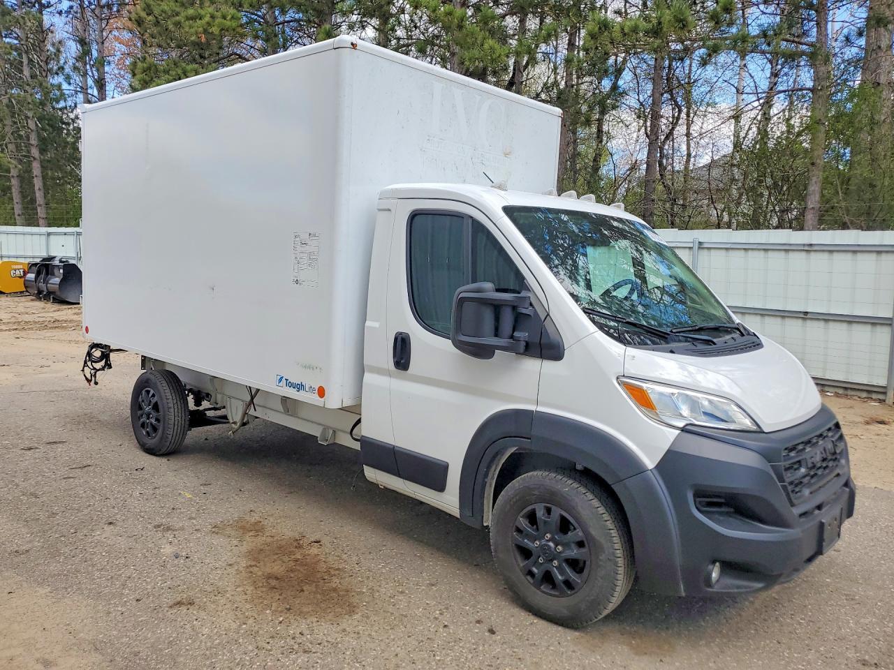 2023 Ram Promaster 3500 Box Truck - Image 4