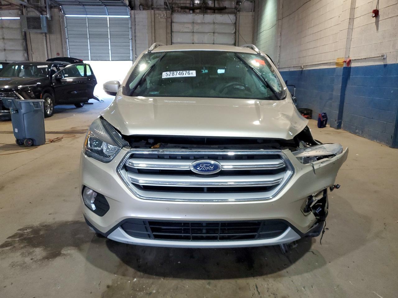 2017 Ford Escape Titanium - Фото 5