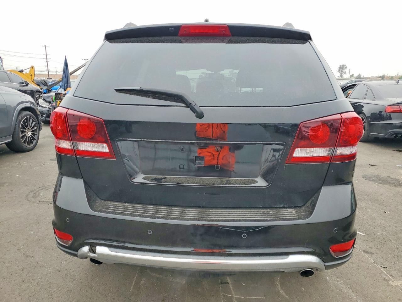 2017 Dodge Journey Crossroad - Image 6