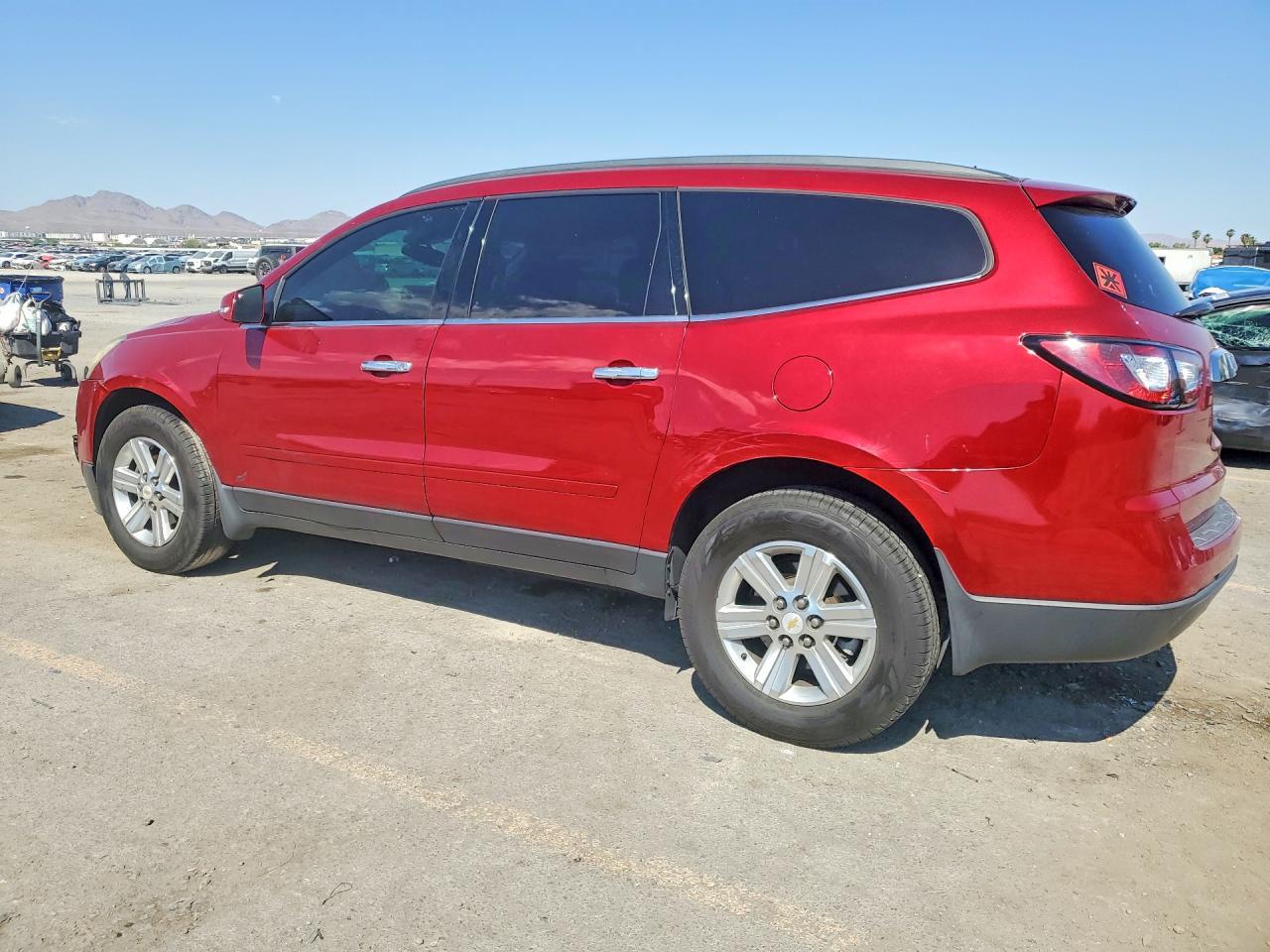 2014 Chevrolet Traverse Lt - Image 2