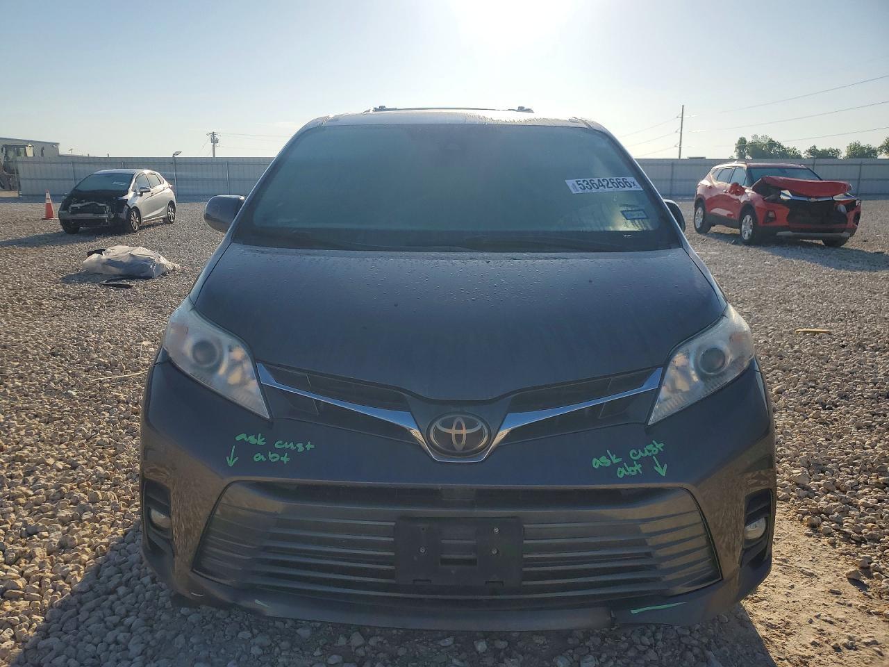 2020 Toyota Sienna Xle Premium 8-Passenger - Фото 5