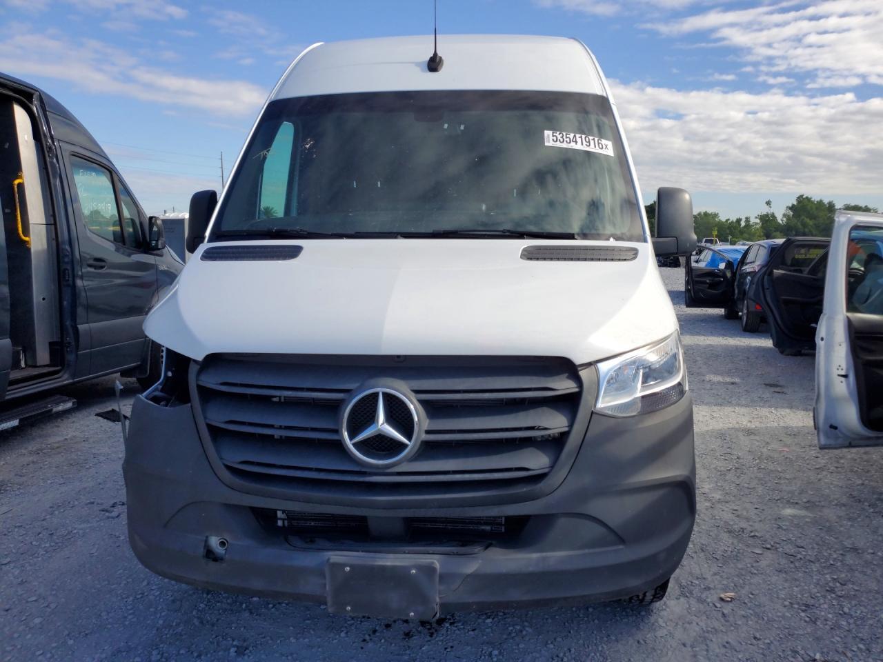 2023 Mercedes-Benz Sprinter 2500 - Фото 5