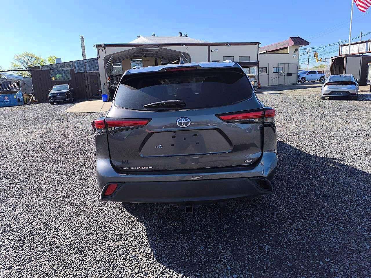 2023 Toyota Highlander Xle - Image 6