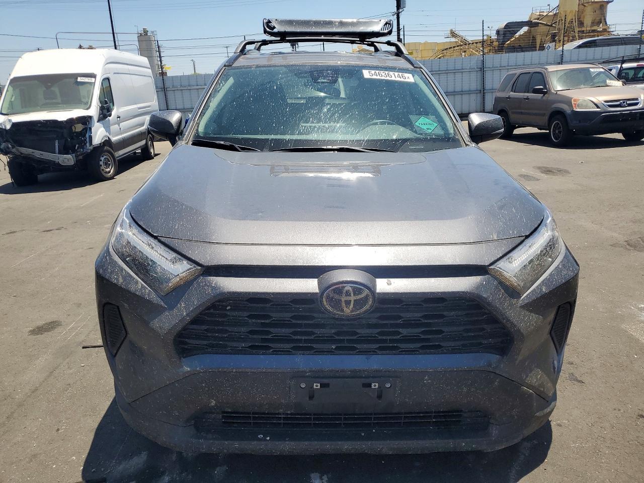 2025 Toyota Rav4 Xle - Image 5