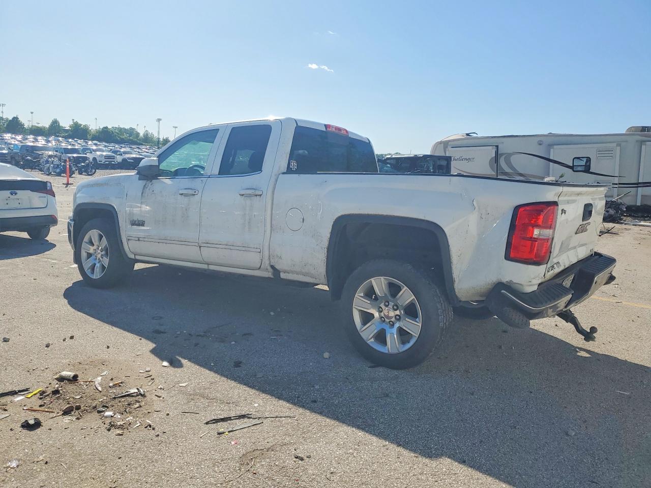 2016 GMC Sierra C1500 Sle - Image 2