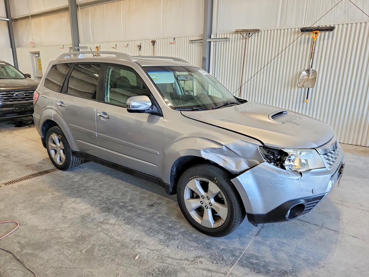 2013 Subaru Forester Touring - Фото 4