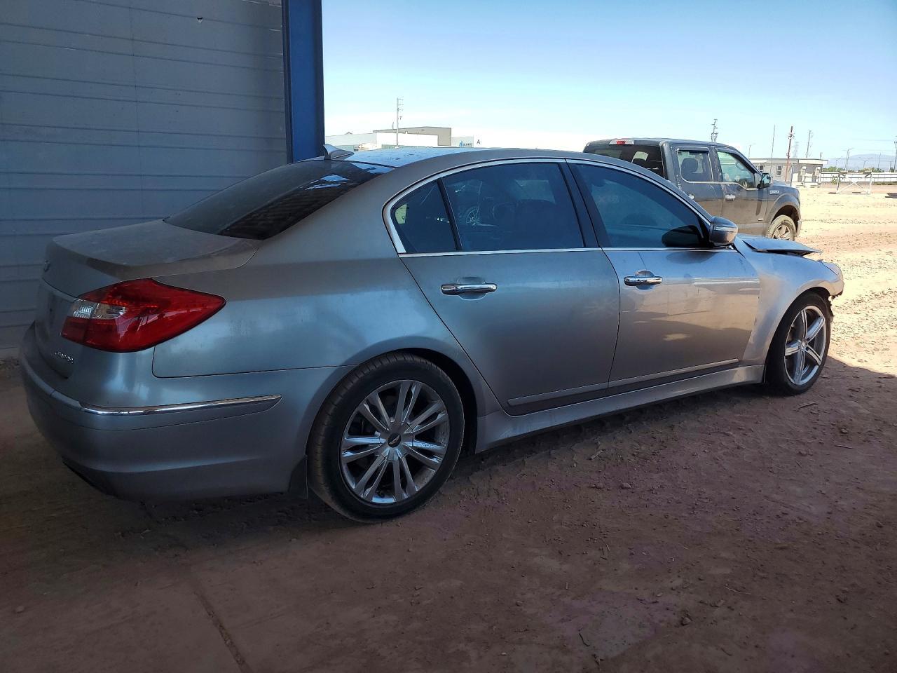2012 Hyundai Genesis 3.8L - Image 3