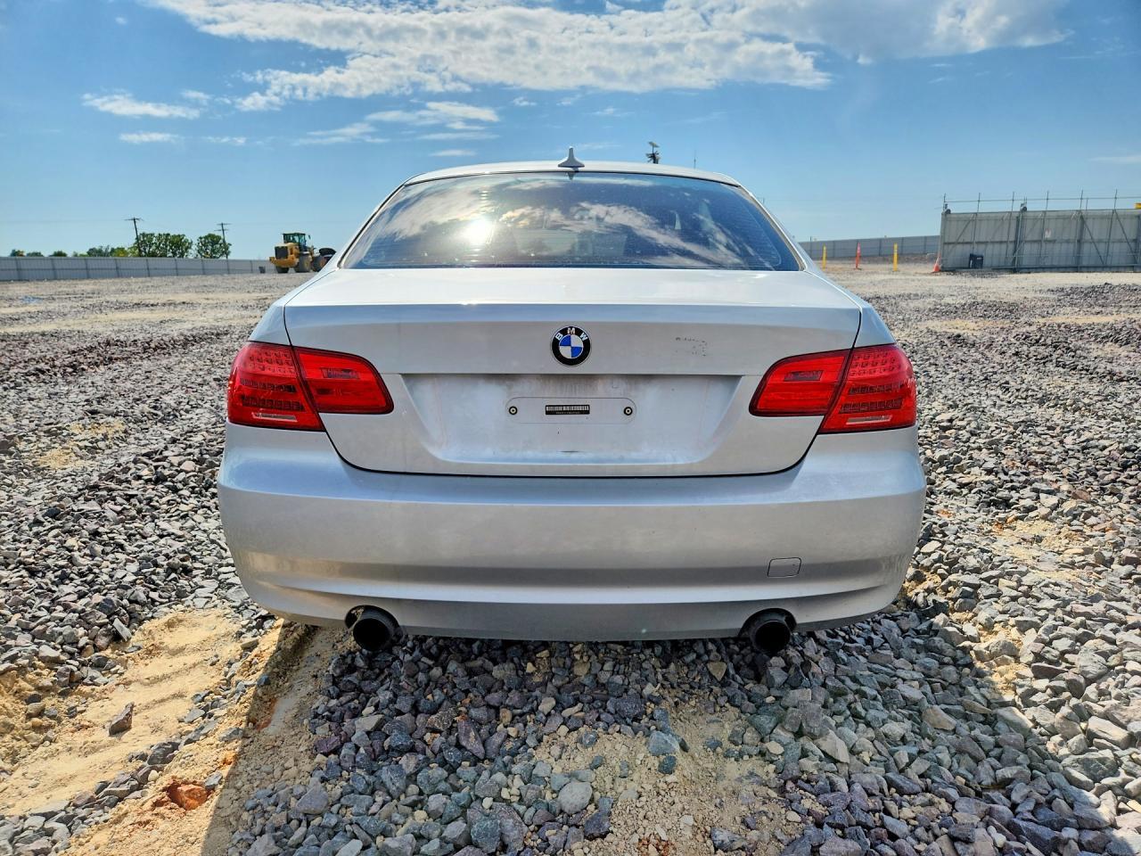 2011 BMW 335 Xi - Фото 6