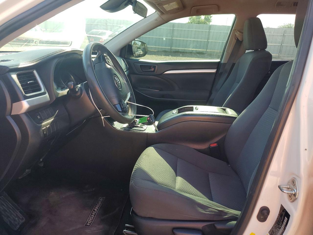 2019 Toyota Highlander Le - Image 7