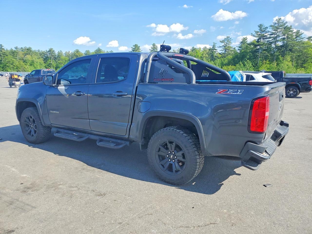 2016 Chevrolet Colorado Z71 - Фото 2