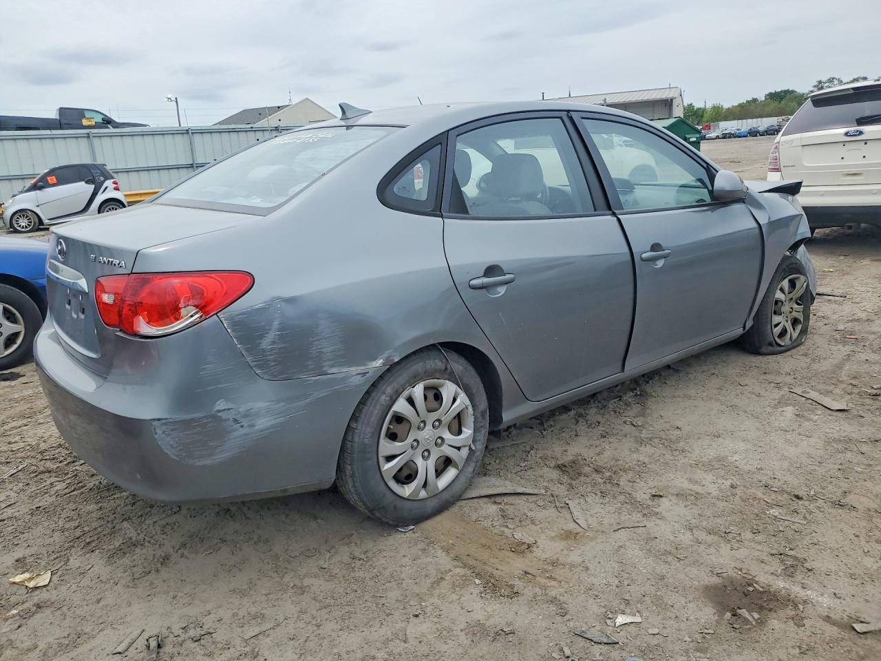 2010 Hyundai Elantra Gls - Фото 3