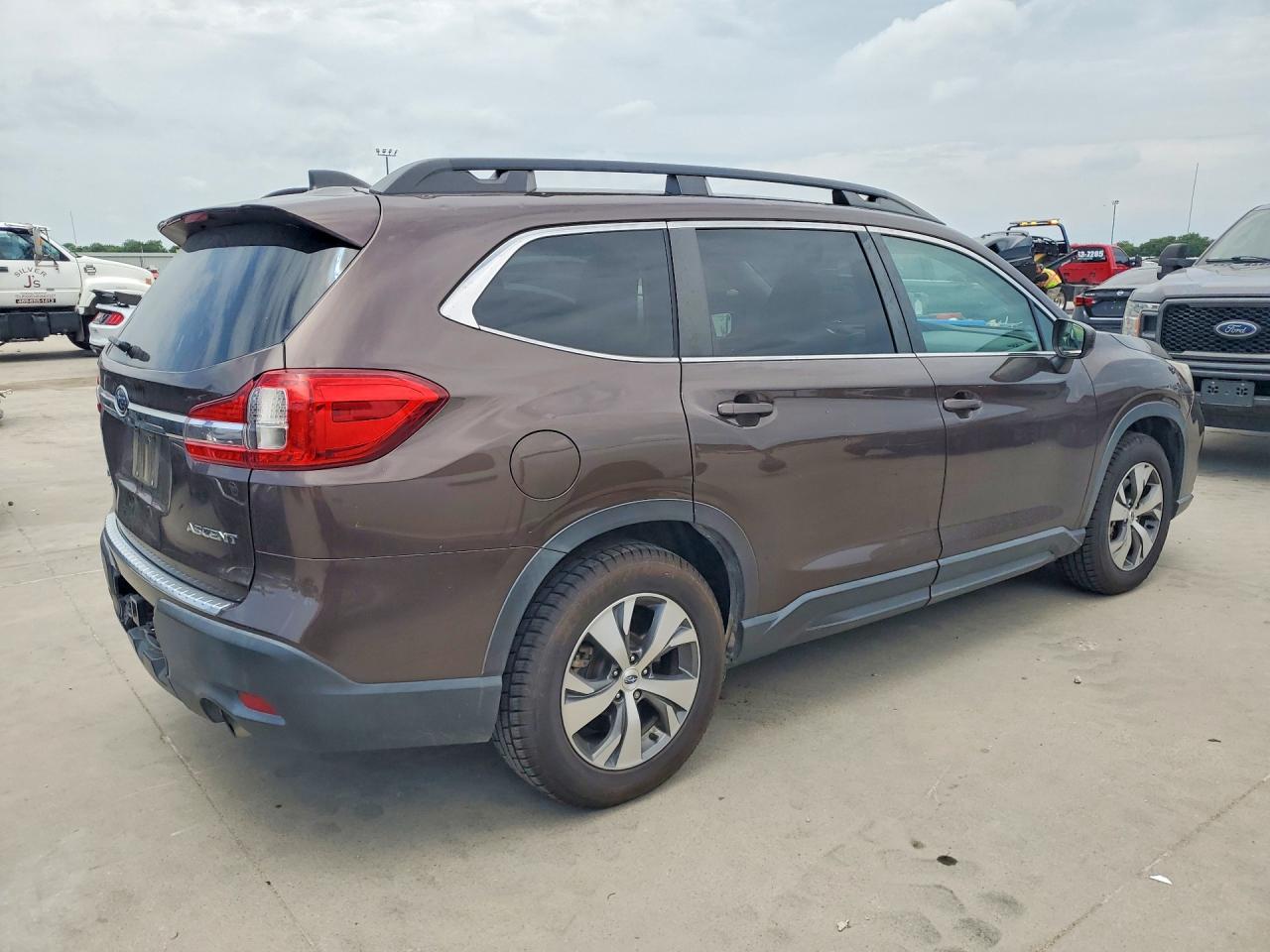 2019 Subaru Ascent Premium - Image 3