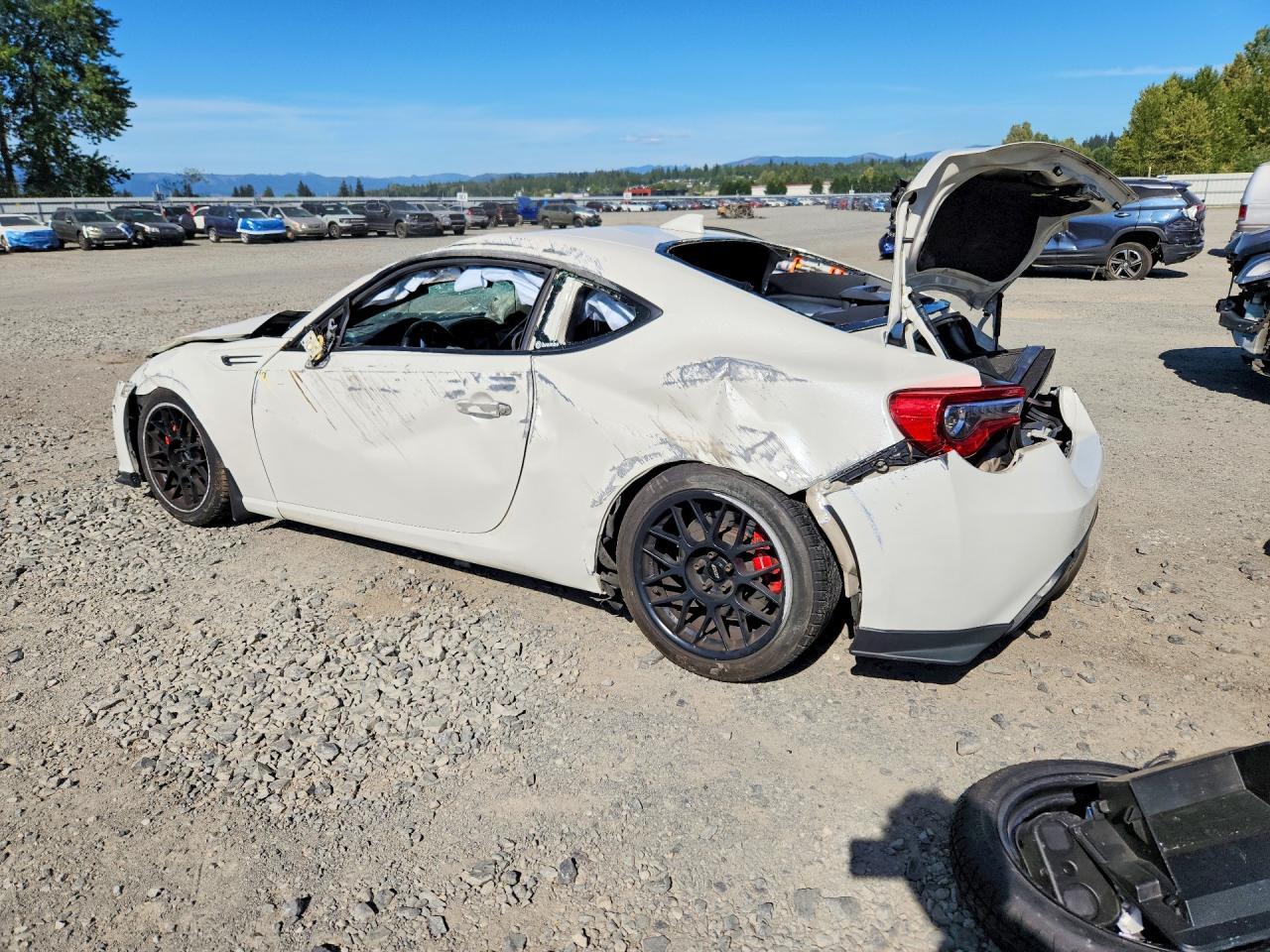 2017 Subaru Brz 2.0 Limited - Фото 2