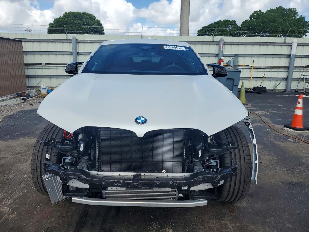 2026 BMW X6 M60I - Фото 5