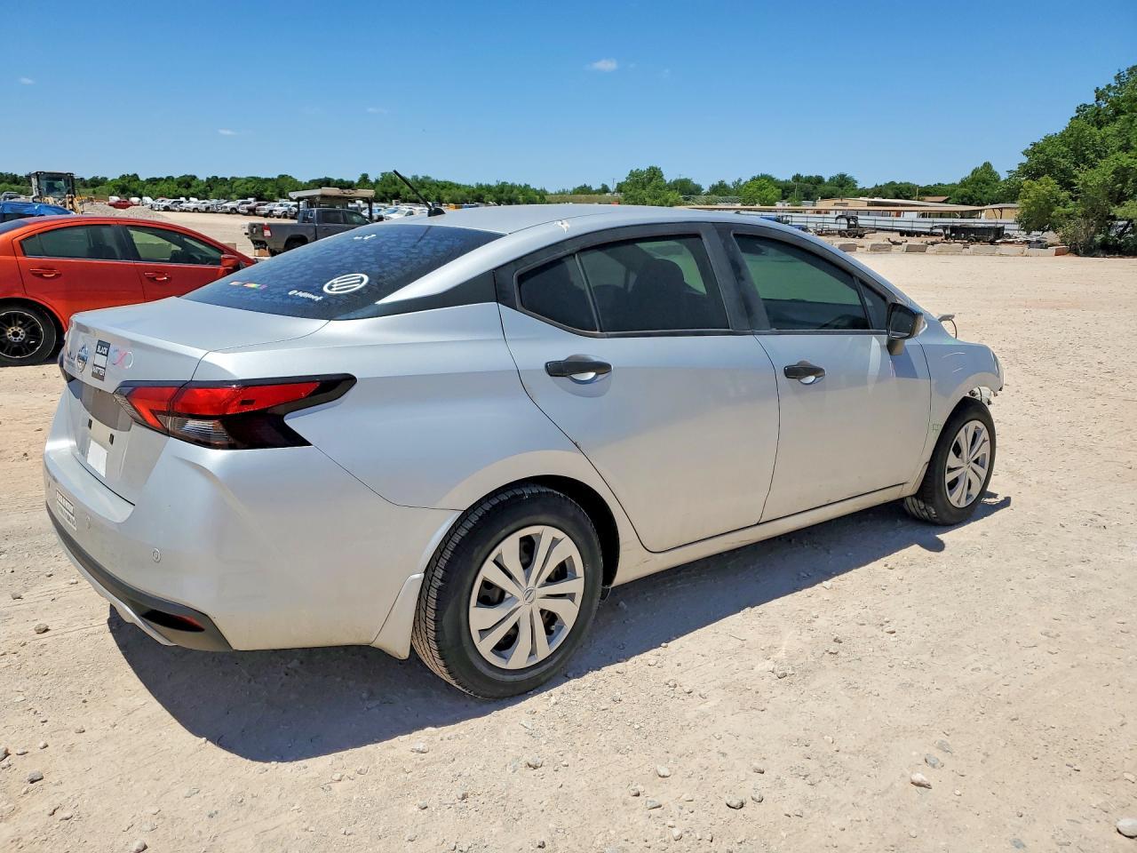 2020 Nissan Versa S - Image 3