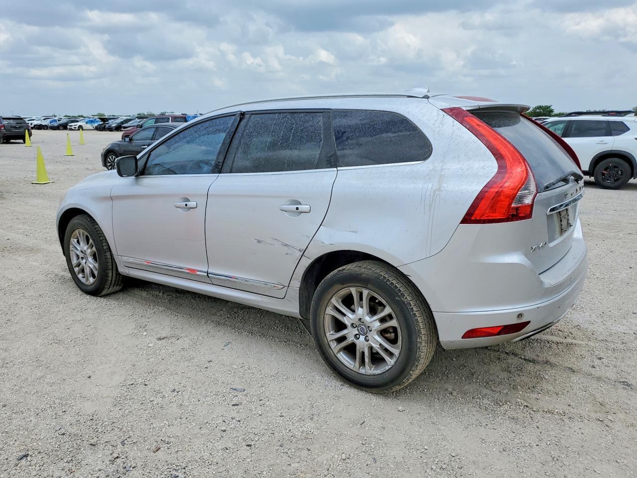 2014 Volvo Xc60 3.2 - Image 2