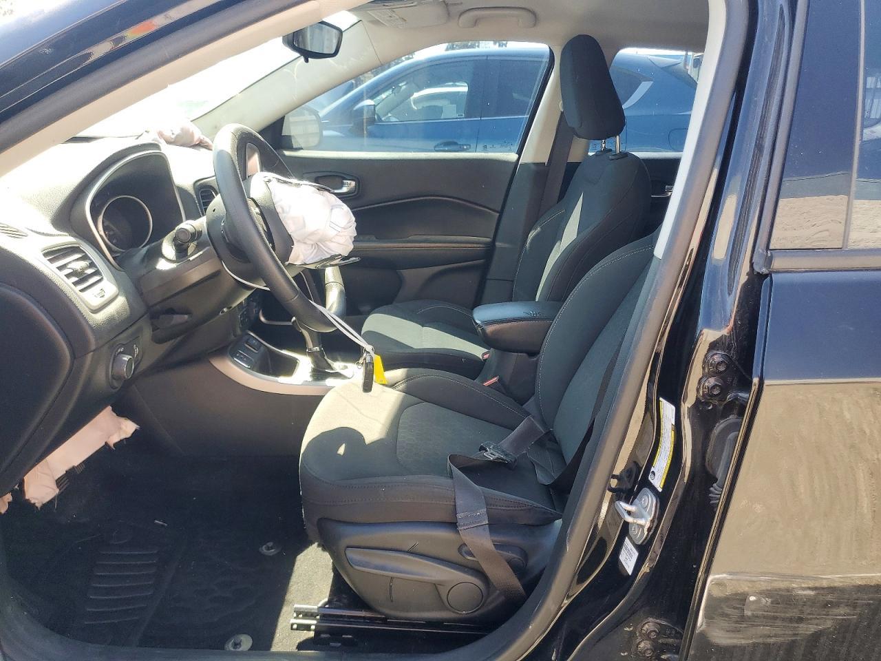 2019 Jeep Compass Sport - Фото 7