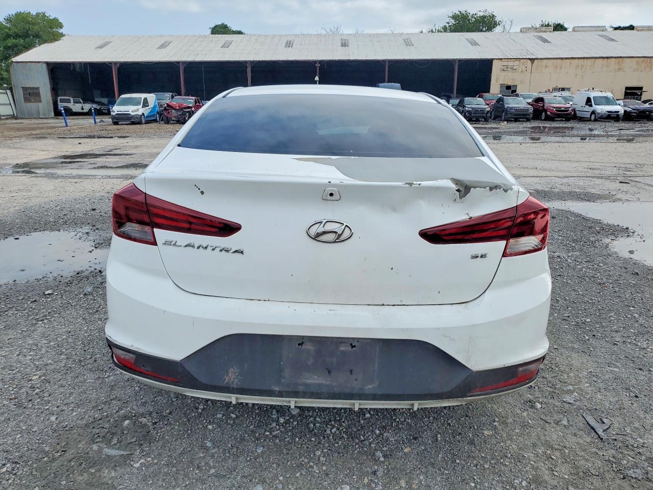 2019 Hyundai Elantra Se - Фото 6