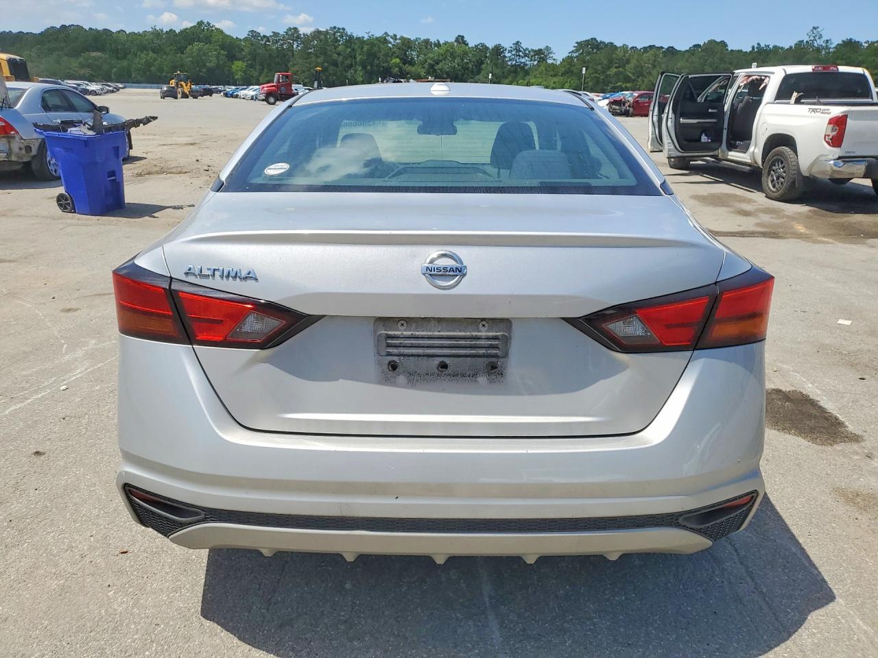 2020 Nissan Altima S - Image 6
