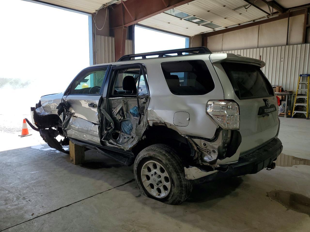2012 Toyota 4Runner Trail - Фото 2