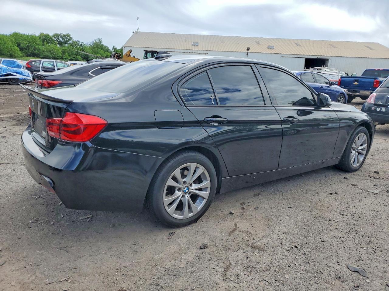 2018 BMW 320 Xi - Image 3