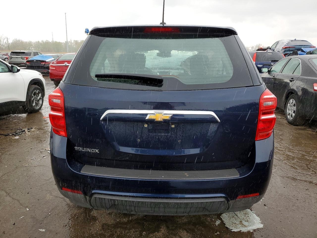 2017 Chevrolet Equinox Ls - Фото 6