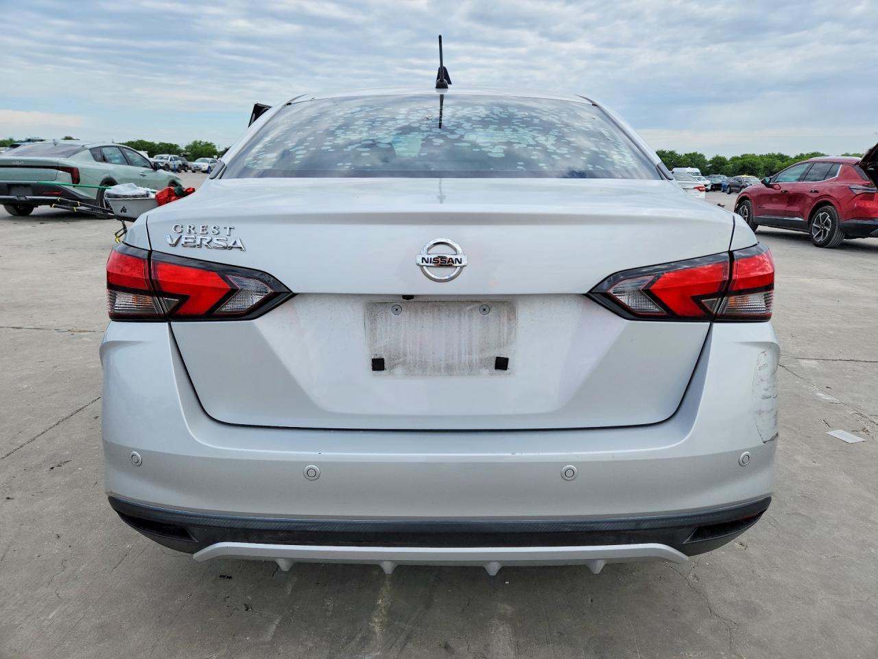 2020 Nissan Versa S - Фото 6
