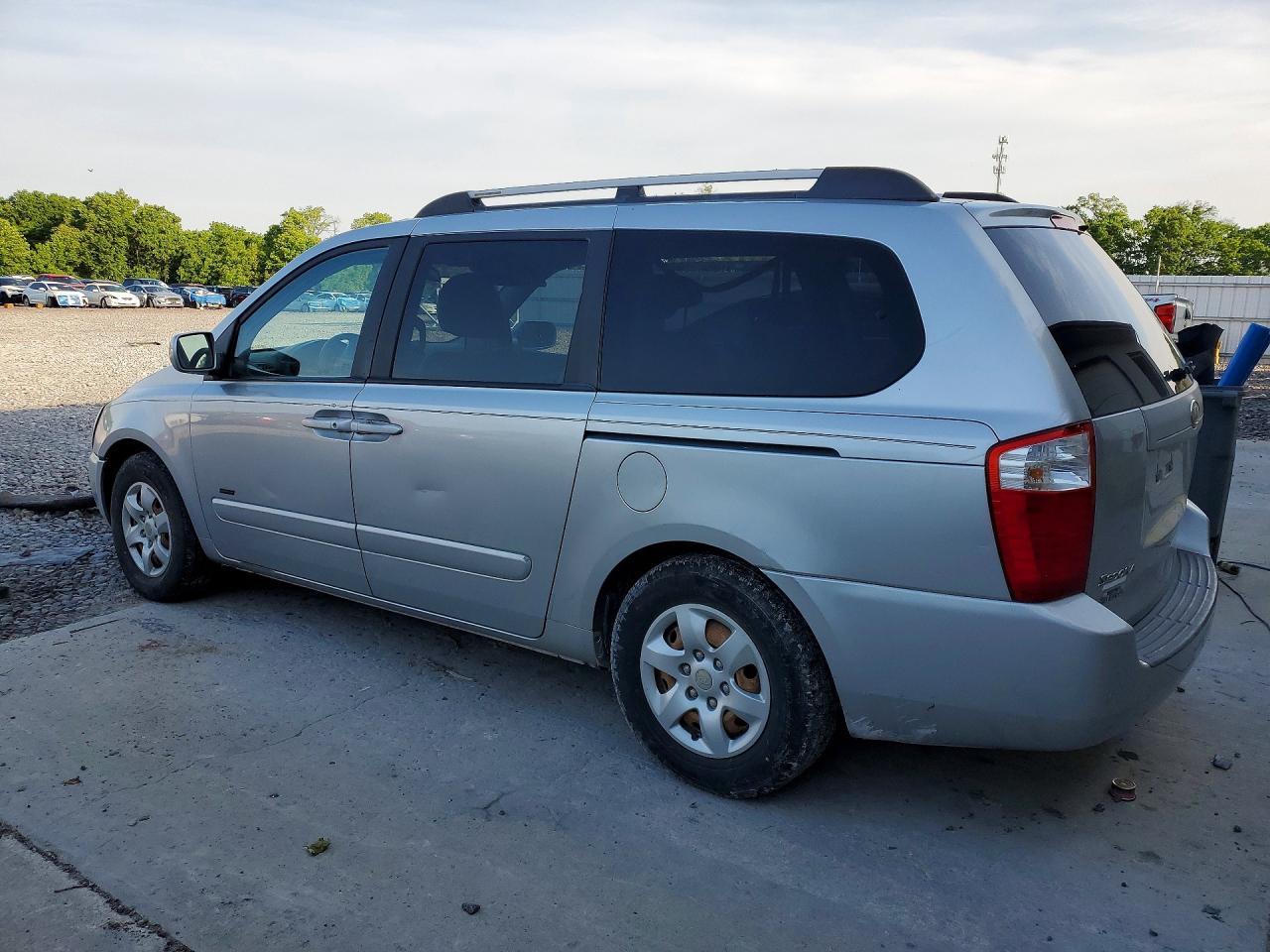 2006 Kia Sedona Lx - Фото 2