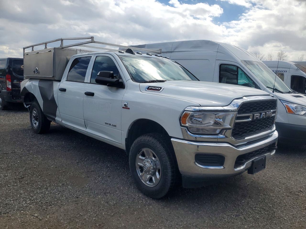 2022 Ram 2500 Tradesman - Фото 4