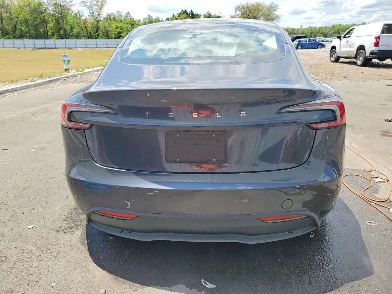 2024 Tesla Model 3 - Фото 6