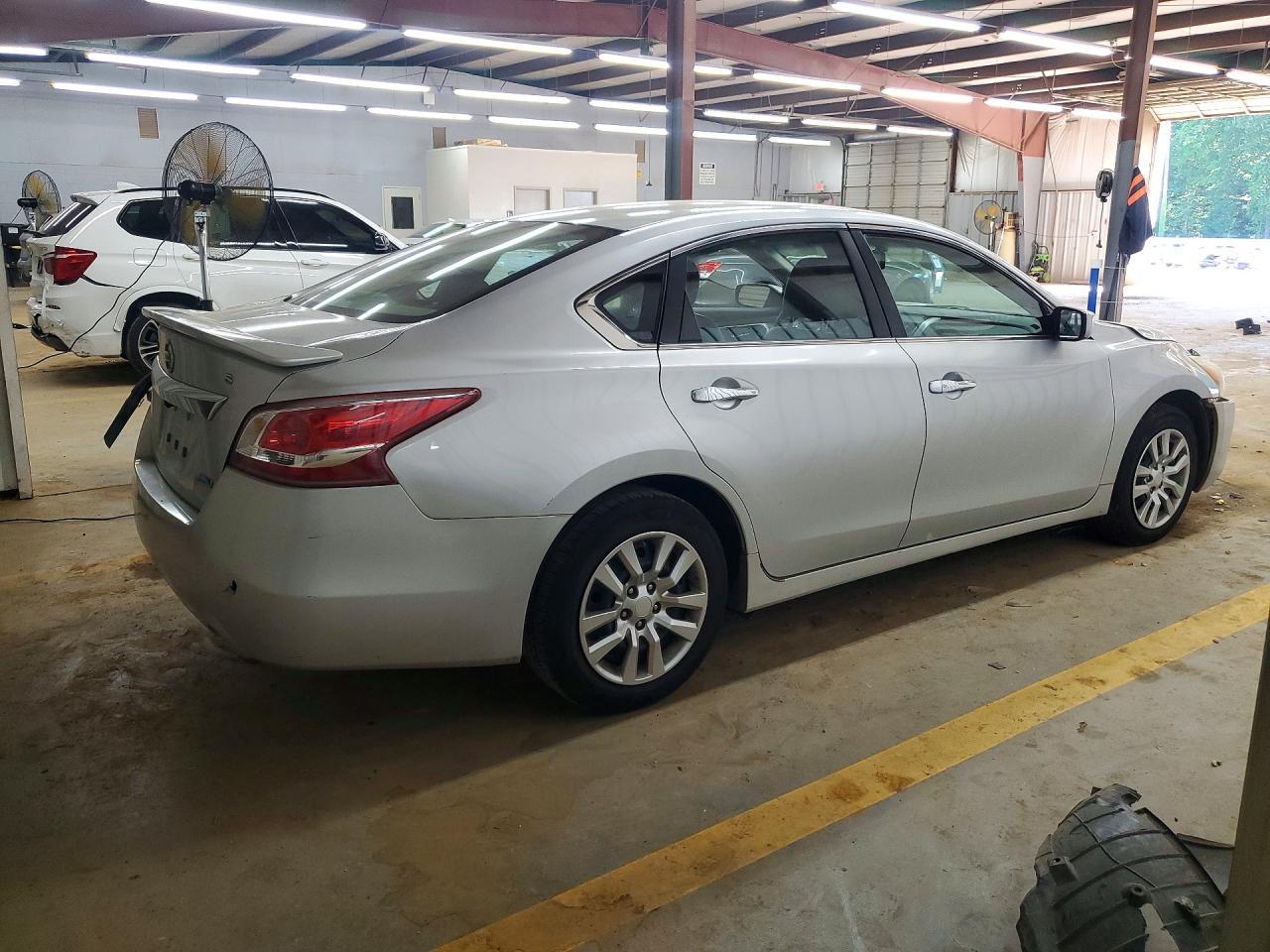 2013 Nissan Altima 2.5 - Фото 3