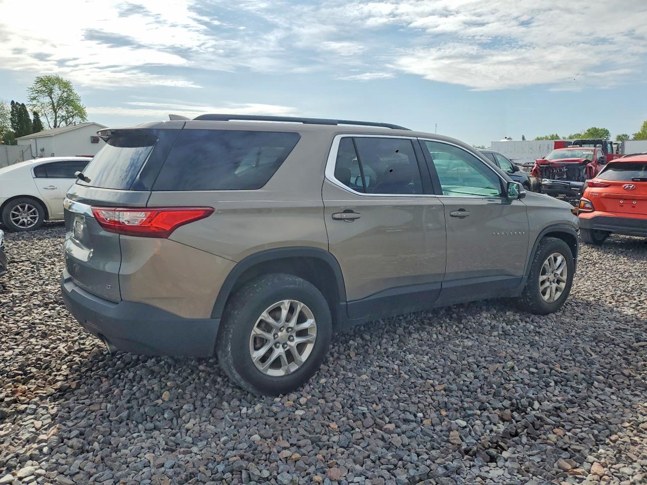 2019 Chevrolet Traverse Lt - Фото 3
