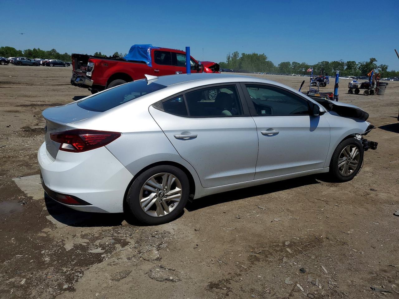 2019 Hyundai Elantra Sel - Фото 3