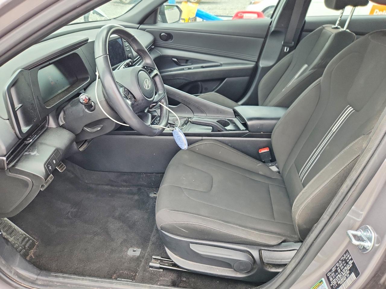2025 Hyundai Elantra Sel Sport - Фото 7