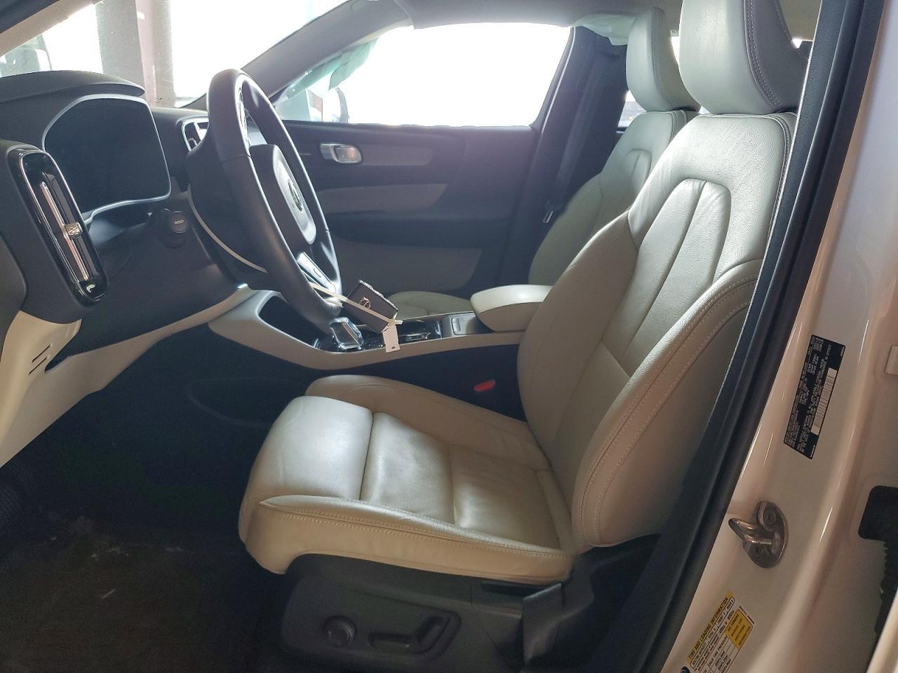2023 Volvo Xc40 Ultimate - Фото 7
