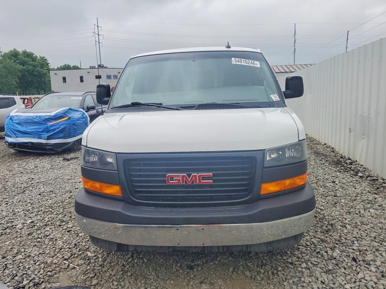 2022 GMC Savana 2500 Cargo Delivery Van - Фото 5