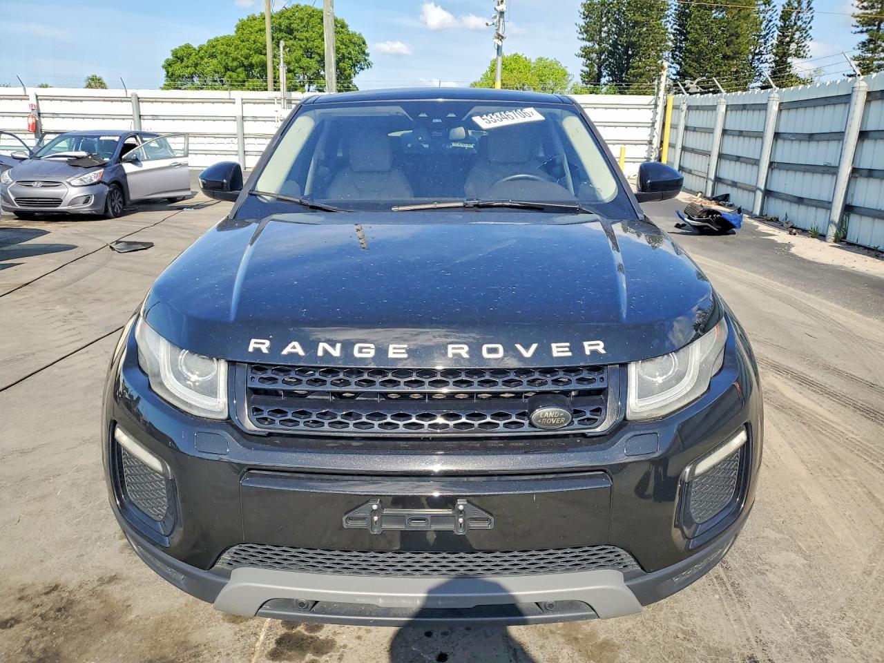 2017 Land Rover Range Rover Evoque Se - Image 5