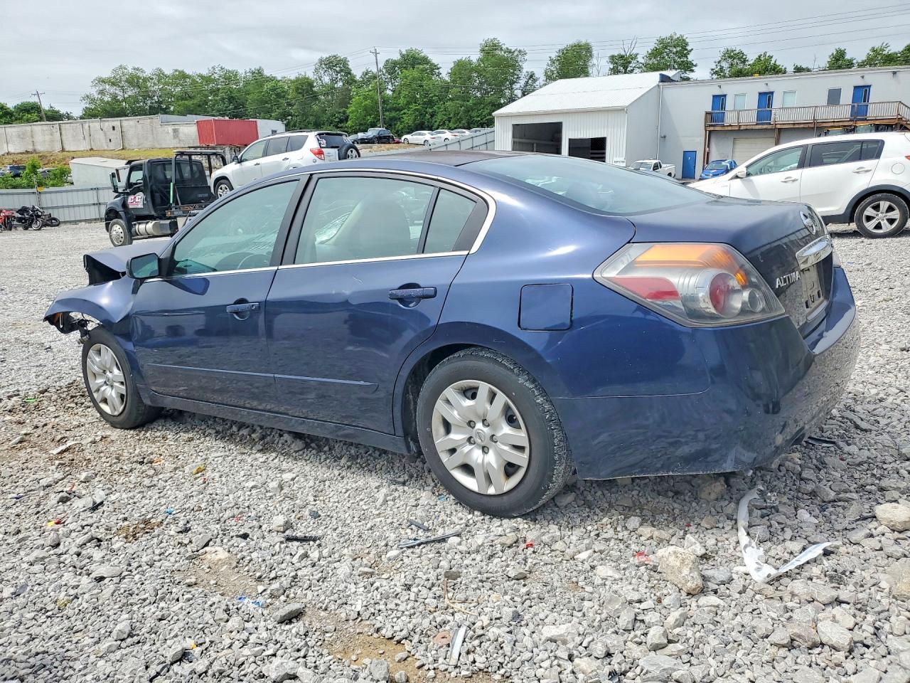 2011 Nissan Altima 2.5 - Фото 2