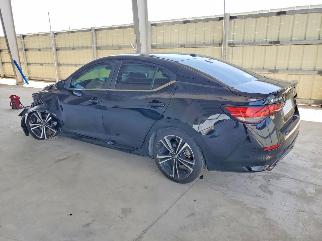 2020 Nissan Sentra Sr - Фото 2