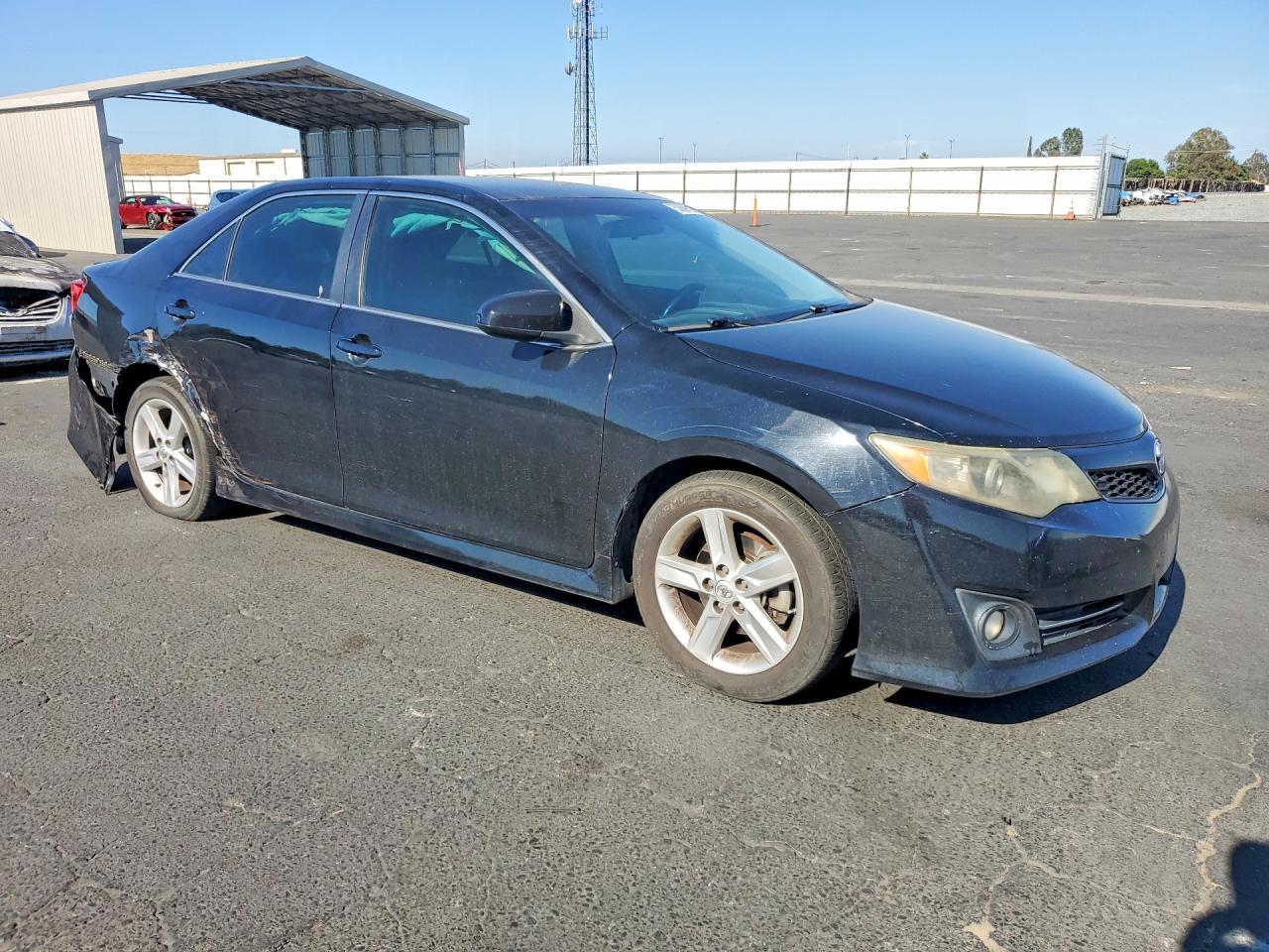 2014 Toyota Camry Se - Фото 4