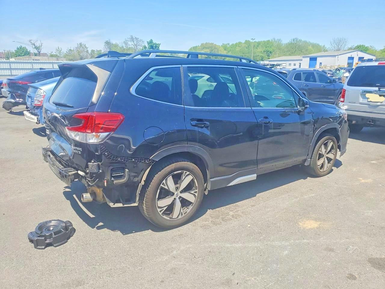 2020 Subaru Forester Touring - Фото 3