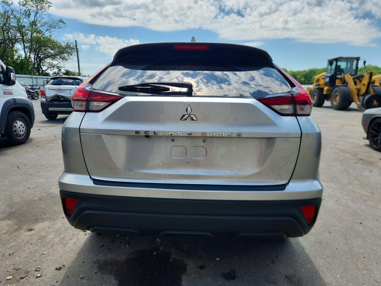 2023 Mitsubishi Eclipse Cross Le - Image 6