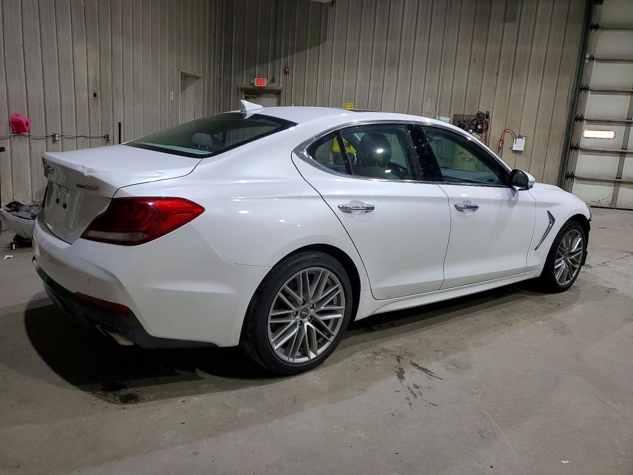 2020 Genesis G70 Elite - Фото 3