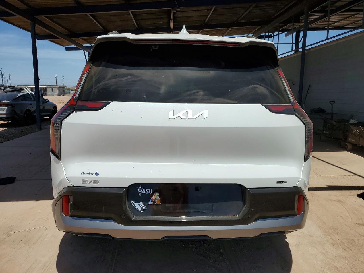 2024 Kia Ev9 Gt Line - Image 6