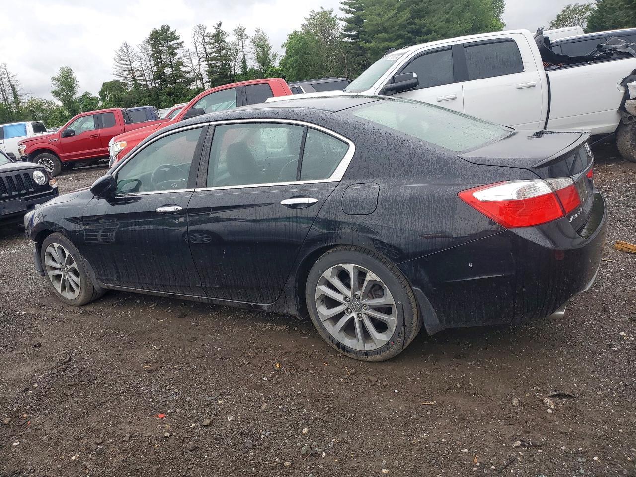2014 Honda Accord Sport - Image 2
